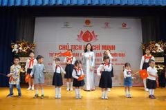 President Ho Chi Minh’s birthday celebrated abroad