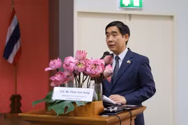 Vietnamese Ambassador to Thailand Pham Viet Hung speaks at the event. (Photo: VNA)