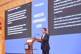 Nguyen Van Duoc, Chairman of the Ho Chi Minh City People’s Committee, speaks at the event (Photo: Organising board)