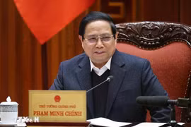 Prime Minister Pham Minh Chinh chairs the 11th meeting of the Steering Committee for streamlining the Government's apparatus. (Photo: VNA)