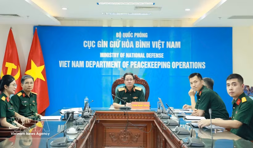 The Vietnamese delegation led by Major General Pham Manh Thang, Director of the Vietnam Department of Peacekeeping Operations, at the 10th meeting of the ASEAN Peacekeeping Centres Network (APCN), held online from May 4–8. (Photo: VNA)
