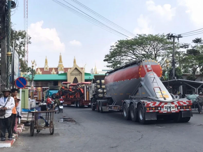 Thailand's key export products to Cambodia, Laos, Malaysia and Myanmar in November 2024 are diesel, refined petroleum products, and concentrated latex. (Photo: bangkokpost.com)