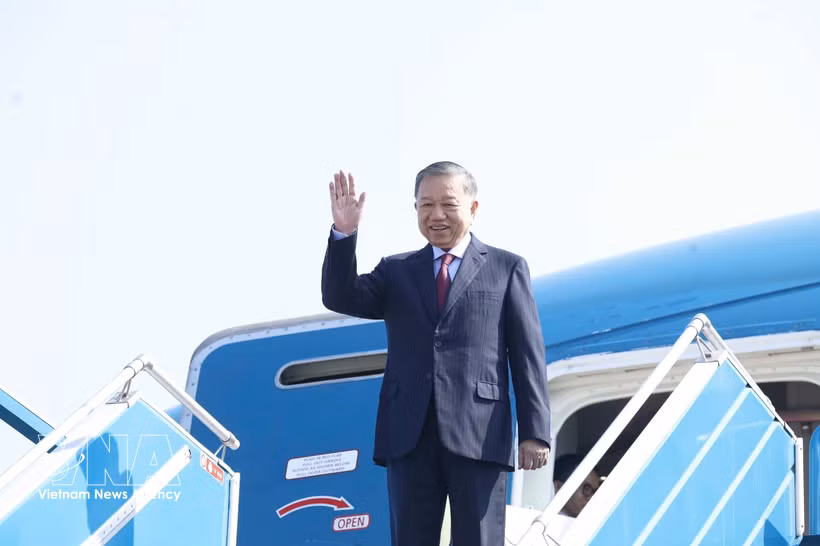 General Secretary of the Communist Party of Vietnam (CPV) Central Committee and President To Lam on August 9 departs Hanoi for state visits to Australia and New Zealand. (Photo: VNA)