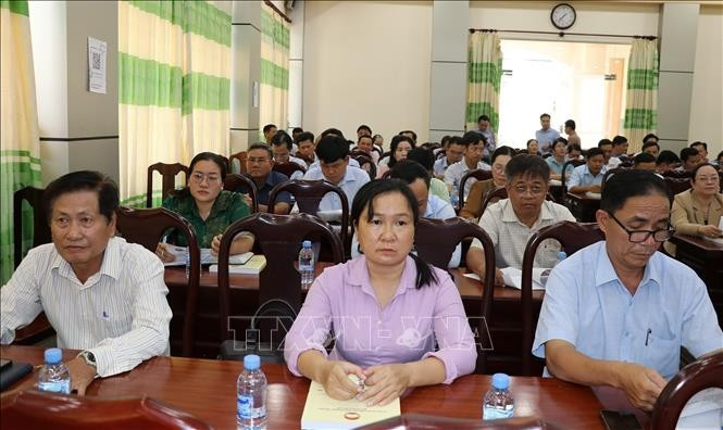 The Dong Thap provincial VFF Committee holds its second consultative conferences to agree on preliminary lists of candidates for the 16th NA and the provincial People’s Council for the 2026–2031 term. (Photo: VNA)