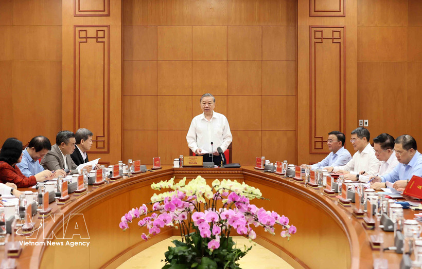 Party General Secretary To Lam speaks at the meeting (Photo: VNA)