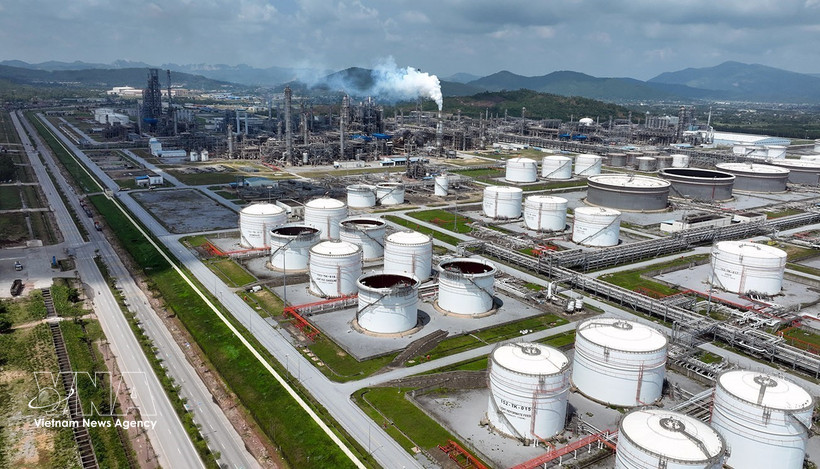 The fuel storage area of the Nghi Son Refinery in Thanh Hoa province (Photo: VNA)