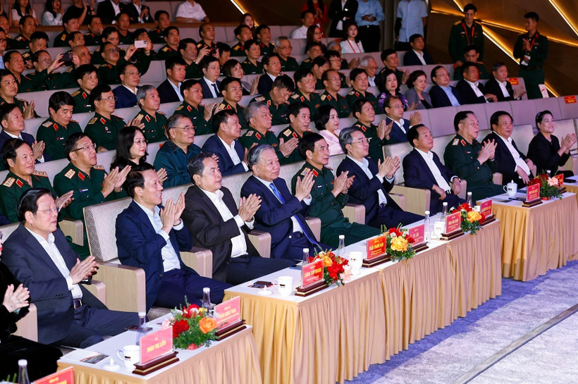 Party General Secretary To Lam, National Assembly Chairman Tran Thanh Man, and other leaders at the concert. (Photo: VNA)