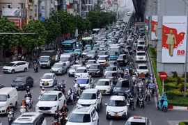 Starting July 1, 2026, LEZ rules will apply within Ring Road 1. From January 1, 2028, the zones will extend to cover areas inside Ring Road 2. (Photo: VNA)