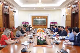 The reception for the high-ranking delegation of the Mexican Labour Party (PT) on August 29 (Photo: VNA)