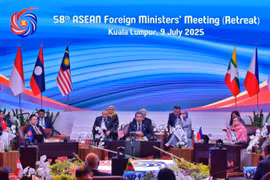 Malaysian Minister of Foreign Affairs Mohamad Hasan chairs the 58th ASEAN Foreign Ministers' Meeting (Retreat) on July 9, 2025, (Photo published by VNA)