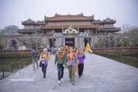 Foreigners visit Hue Imperial Citadel. The ancient capital is reshaping its tourism landscape by mapping out four distinctive zones. (Photo: VNA)