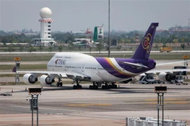 A plane of Thai Airways at Suvarnabhumi Airport in Bangkok, Thailand (Photo: AFP/VNA)