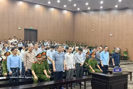Defendants listen to the verdict on April 7. (Photo: VNA)