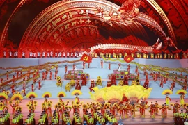 The Hanoi event, themed “Under the glorious flag of the Party”, takes place at My Dinh Stadium on January 23 evening. (Photo: VNA)