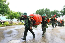 Military and police forces were requested to arrange personnel and equipment to support localities’ typhoon response efforts, particularly evacuation and rescue operations if necessary. (Photo: VNA)