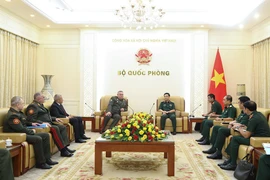 The meeting between Vietnamese Minister of National Defence Gen. Phan Van Giang and Maj. Gen. Pavel Muraveiko, Chief of the General Staff of the Armed Forces and First Deputy Minister of Defence of Belarus, in Hanoi on October 20 (Photo: mod.gov.vn)