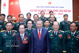Party General Secretary and State President To Lam (front, centre) and delegates at the opening session of the 8th National Congress of the Vietnam War Veterans’ Association in Hanoi on June 17. (Photo: VNA)