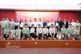 Participants in the Vietnam – China youth dialogue in Sanming city, China's Fujian province, on June 9 (Photo: VNA)