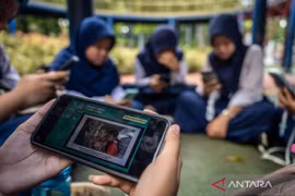 Indonesia steps up child protection online