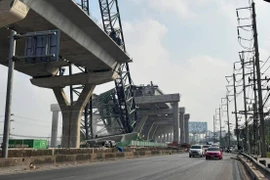 The scene of a crane collapse in Samut Sakhon province, Thailand, on January 15, 2026. (Photo: Xinhua/VNA)
