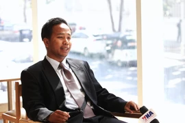 Him Raksmey, Executive Director of the Cambodia Centre for Regional Studies (CCRS), in an interview with a Vietnam New Agency correspondent in Phnom Penh. (Photo: VNA)