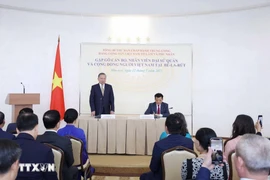 Party General Secretary To Lam speaks at the meeting with staff of the Vietnamese Embassy and representatives of the Vietnamese community in Belarus on May 12. (Photo: VNA)