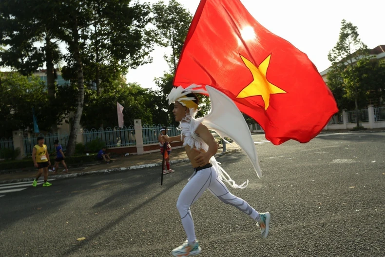 An athlete on the race track (Photo: VNA)