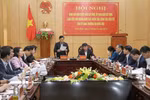 Vice Chairman of the National Assembly Nguyen Khac Dinh speaks at the meeting (Photo: VNA)