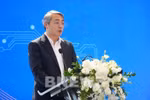 Deputy Director of the E-commerce and Digital Economy Agency Hoang Ninh speaks at the E-commerce Forum 2026 (Photo: VNA)
