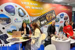 Partners talk with Vietnamese film producers. (Photo: VNA)