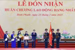 State President Luong Cuong awards the first-class Labour Order to Binh Phuoc (Photo: VNA)