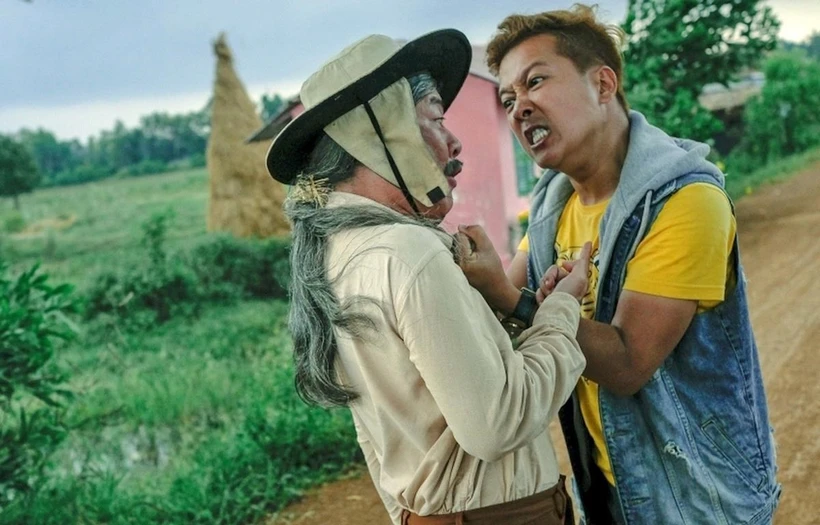 In “30 chua phai la Tet” (It ain't over till it's over), actor Truong Giang brings out a shady character (Photo: the film crew)