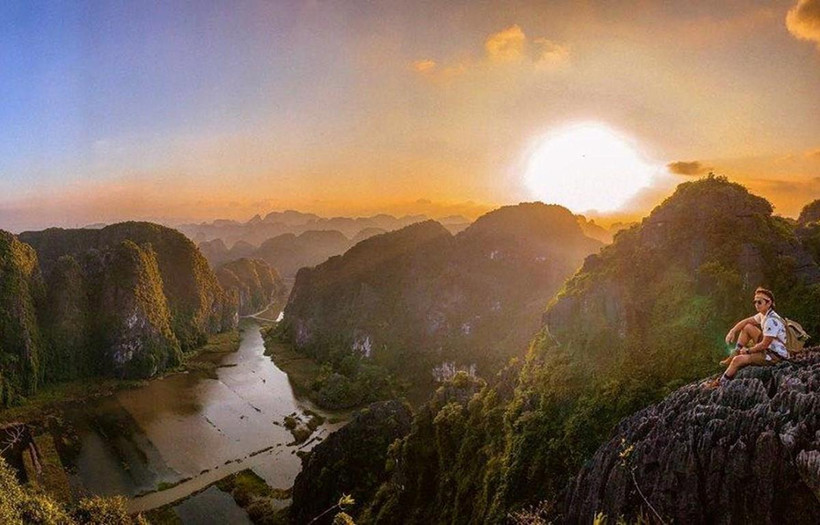 Sunrise on Hang Mua in Ninh Binh province (Photo: VietnamPlus)