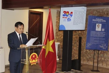 Vietnamese Ambassador to Brazil Bui Van Nghi speaks at the event. (Photo: VNA)