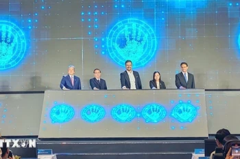 At the inauguration ceremony of the expanded Tetra Pak aseptic packaging plant in HCM City. (Photo: VNA)