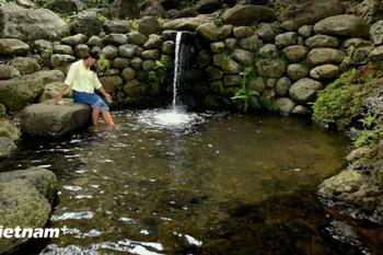 The Gio An well system comprises 14 wells across the villages of An Nha, An Huong, Hao Son, and Long Son of Tan Van of Tay Gio Linh commune (formerly Gio An commune of Gio Linh district, Quang Tri province). Pictured is the “Men’s area” of Trang well. (Photo: VietnamPlus)