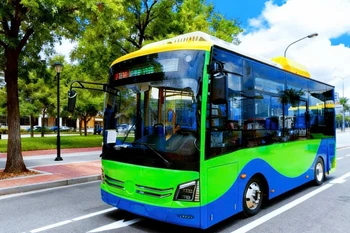 The electric buses are designed with colours and symbols inspired by Con Dao’s natural characteristics. (Photo: chinhphu.vn)