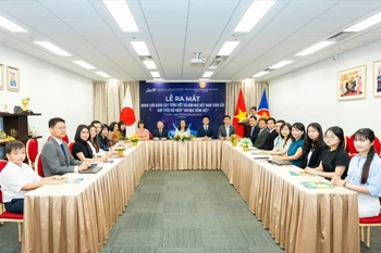 The launch of the global network for Vietnamese language and cultural teaching in Fukuoka prefecture, Japan, on September 29. (Photo: VNA)