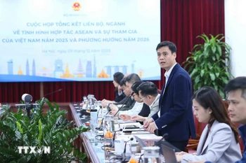 Deputy Minister of Foreign Affairs Dang Hoang Giang, who is also head of Vietnam’s SOM ASEAN, speaks at the event. (Photo: VNA)