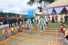 Vietnam, Laos build border of peace, cooperation and development