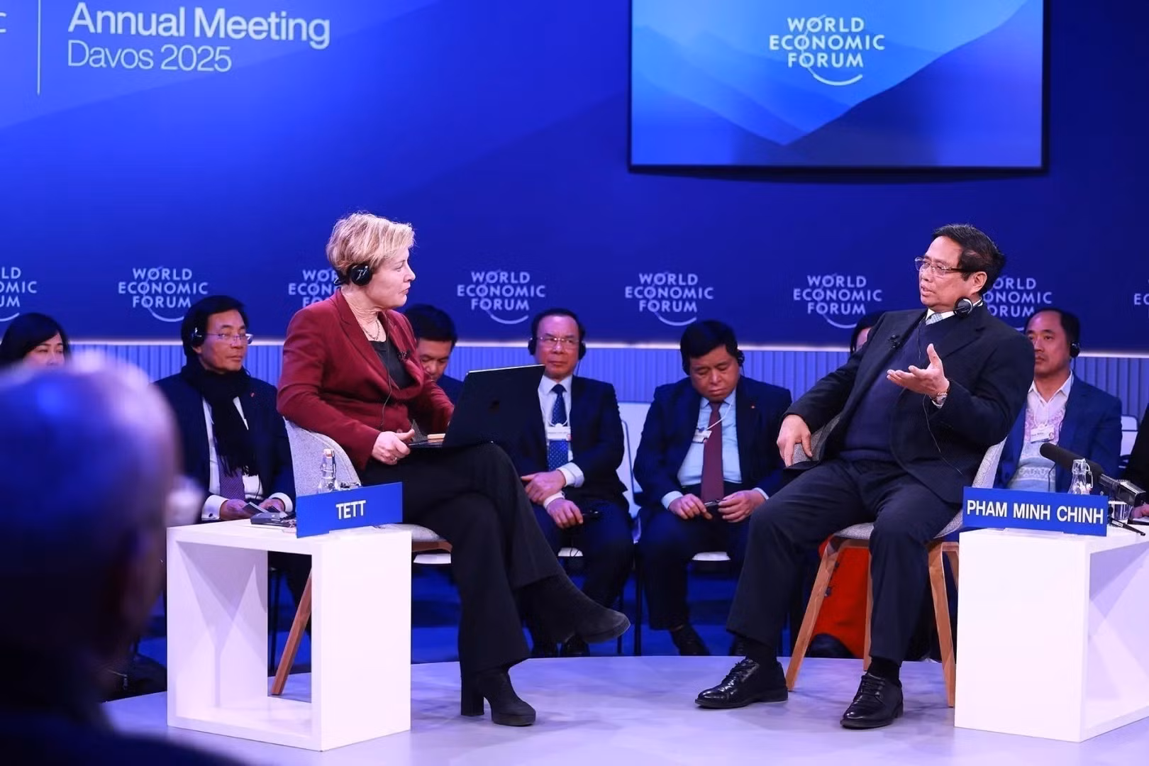 vna-potal-thu-tuong-chinh-phu-pham-minh-chinh-doi-thoai-voi-wef-ve-doi-moi-sang-tao-7820494-1620x1080.jpg