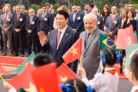 Welcome ceremony held for visiting Brazilian President