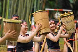 Water drop worship ceremony- Unique cultural symbol of Ba Na people
