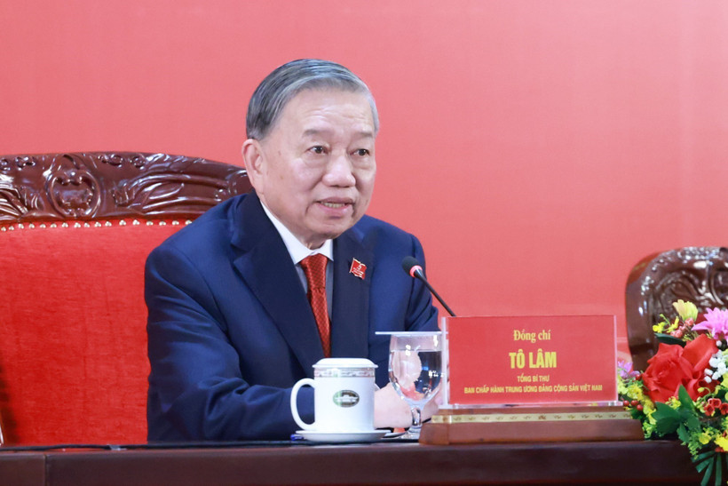 Party General Secretary To Lam speaks at the international press conference to announce the outcomes of the 14th National Party Congress (Photo: VNA)