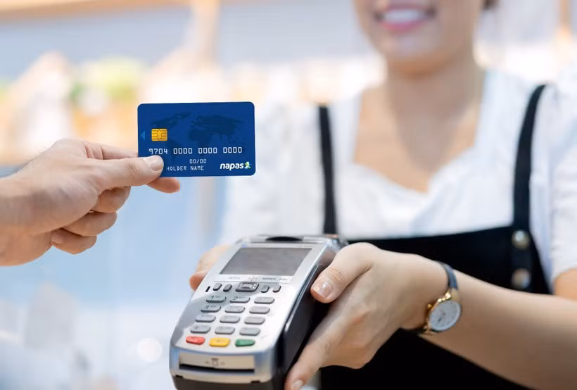 Cashless payments have far exceeded the set targets. (Photo: VietnamPlus)