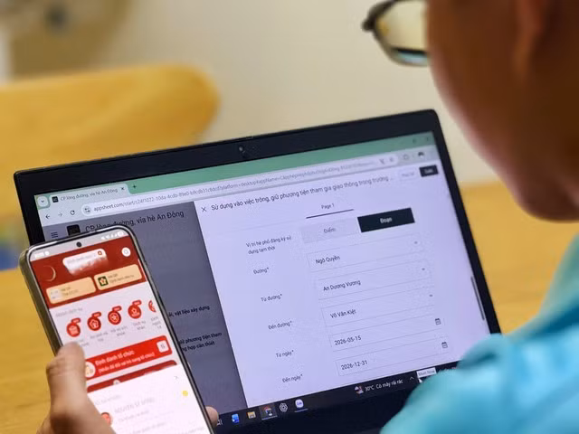 Interface of An Dong ward's software on roadway and sidewalk licensing. (Photo: thanhnien.vn)