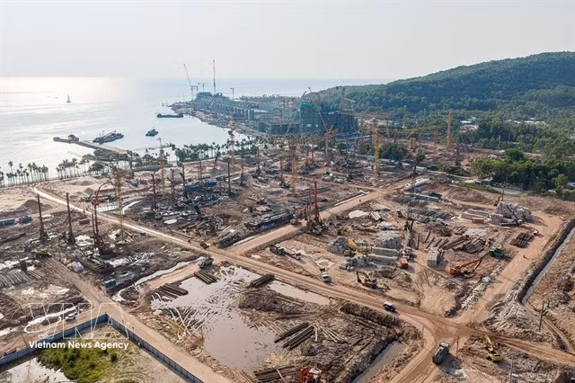 APEC 2027 infrastructure works under way at the Phu Quoc construction site in An Giang. (Photo: VNA)