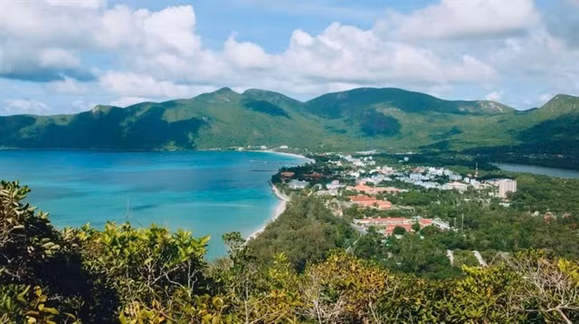 An overview of Con Dao island which will host the Con Dao Spirit HTV BCONS 2026 Trail Running on August 30. (Photo courtesy of organiser)