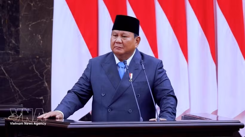 Indonesian President Prabowo Subianto presents the Macroeconomic Framework and Fiscal Policy Points during a plenary session of the House of Representatives. (Photo: VNA)