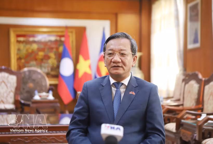 Vietnamese Ambassador to Laos Nguyen Minh Tam grants an interview to the Vietnam News Agency. (Photo: VNA)